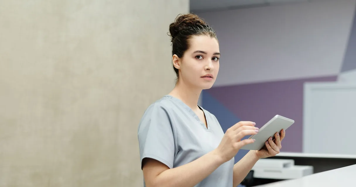 Administrador de hospital em reunião